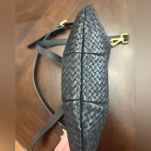 Quince Italian Leather Mini Shoulder Bag Black - Picture 4 of 12